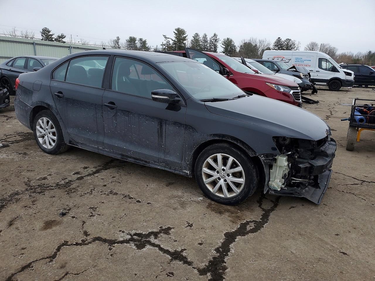 2011 VOLKSWAGEN JETTA