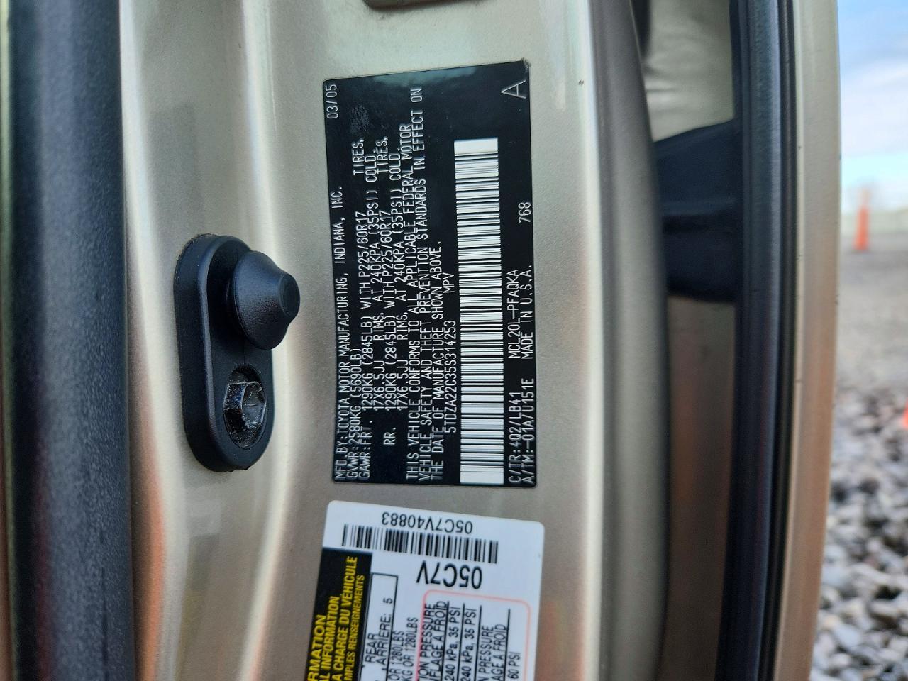 2005 TOYOTA SIENNA