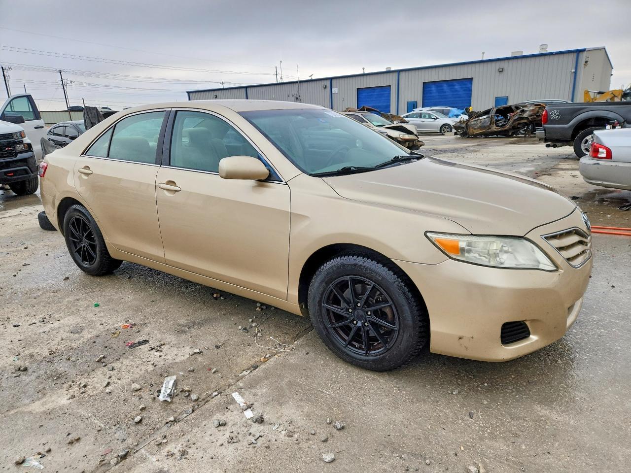 2010 TOYOTA CAMRY