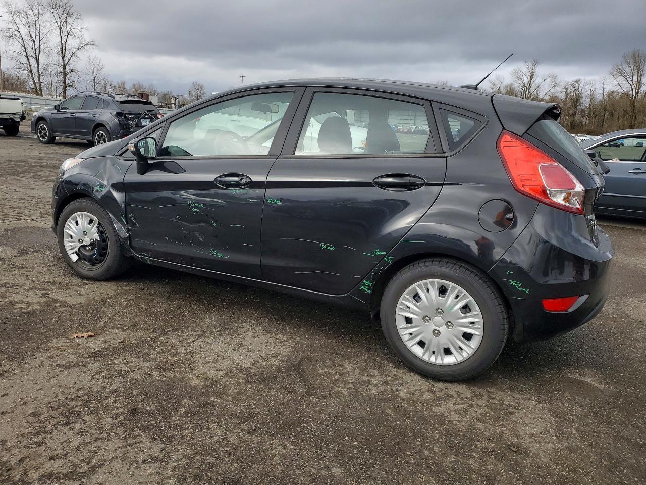 2015 FORD Fiesta