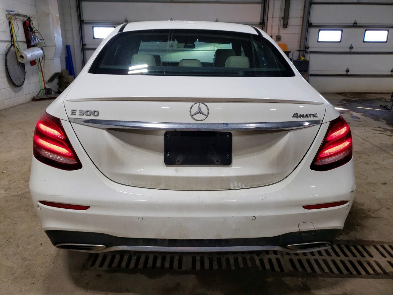 2017 MERCEDES-BENZ E-Class