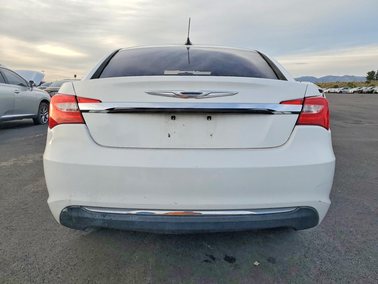 2014 CHRYSLER 200