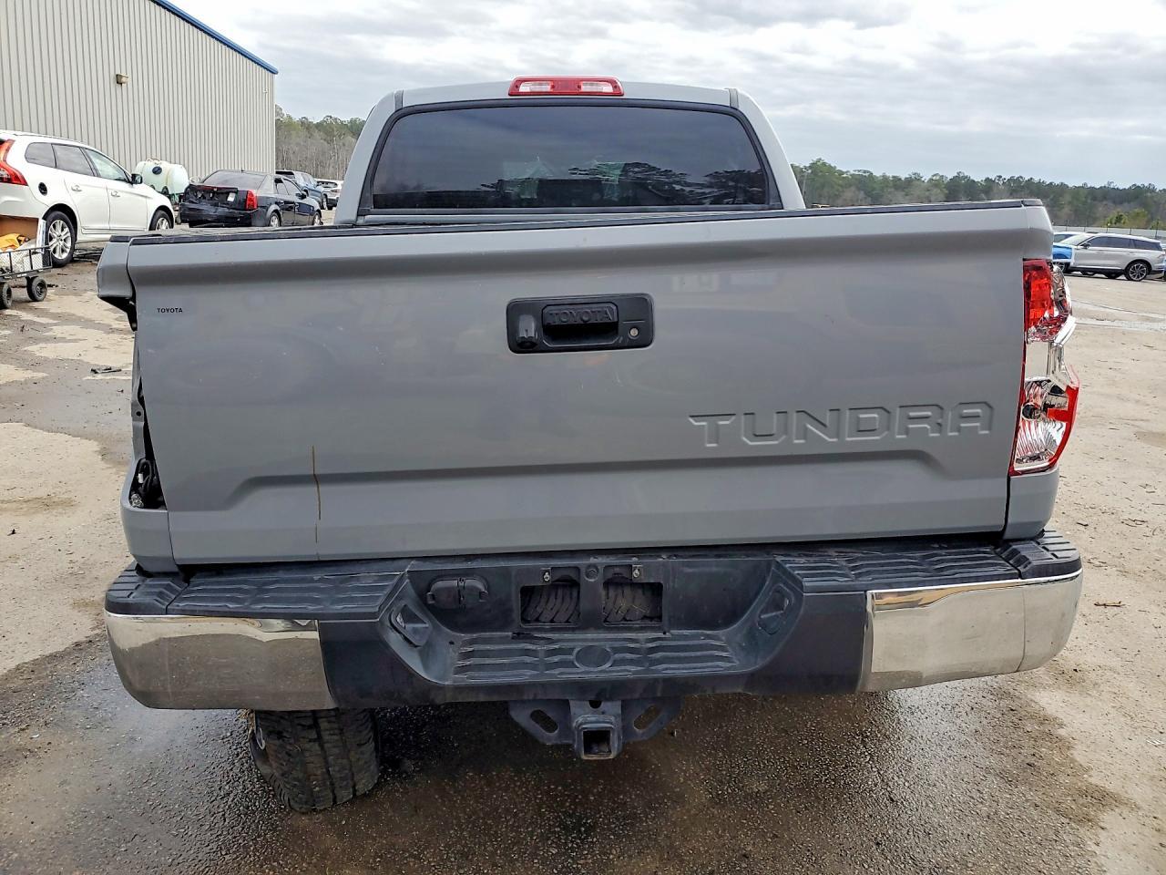 2018 TOYOTA TUNDRA