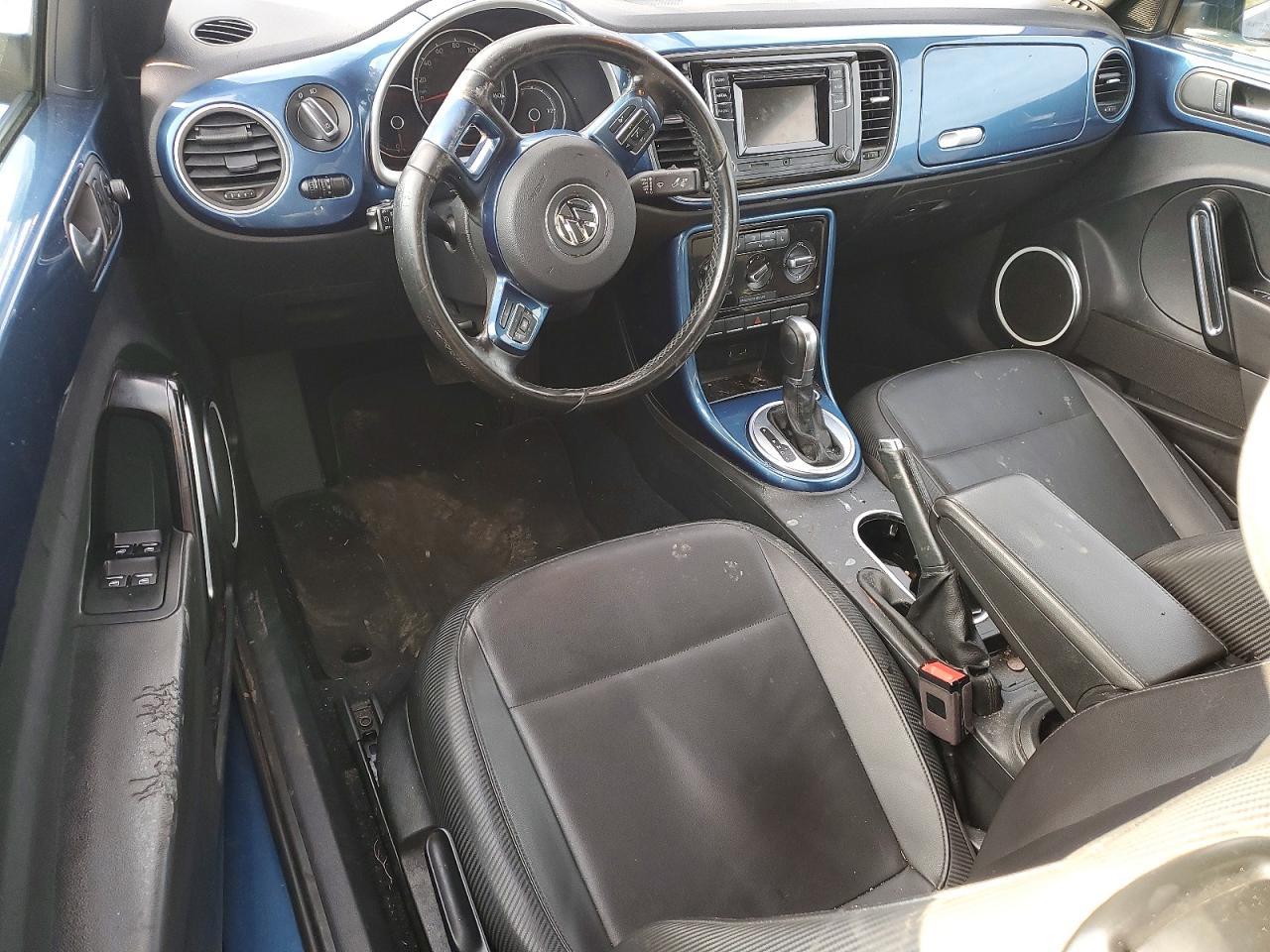 2018 VOLKSWAGEN Beetle