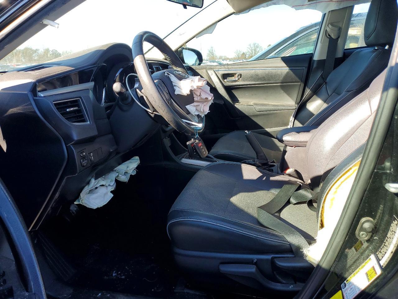 2016 TOYOTA COROLLA
