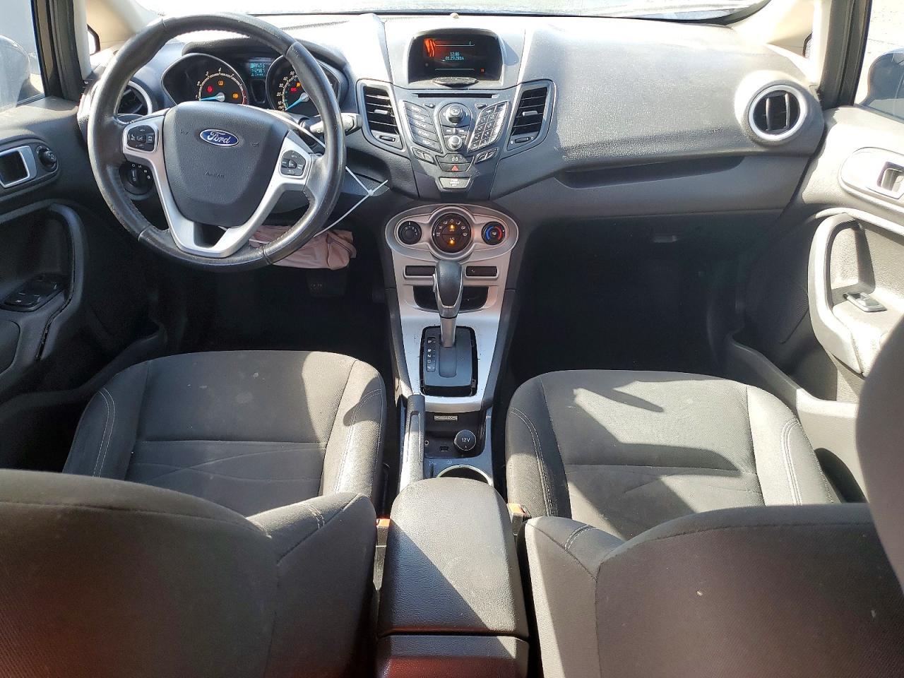 2014 FORD Fiesta