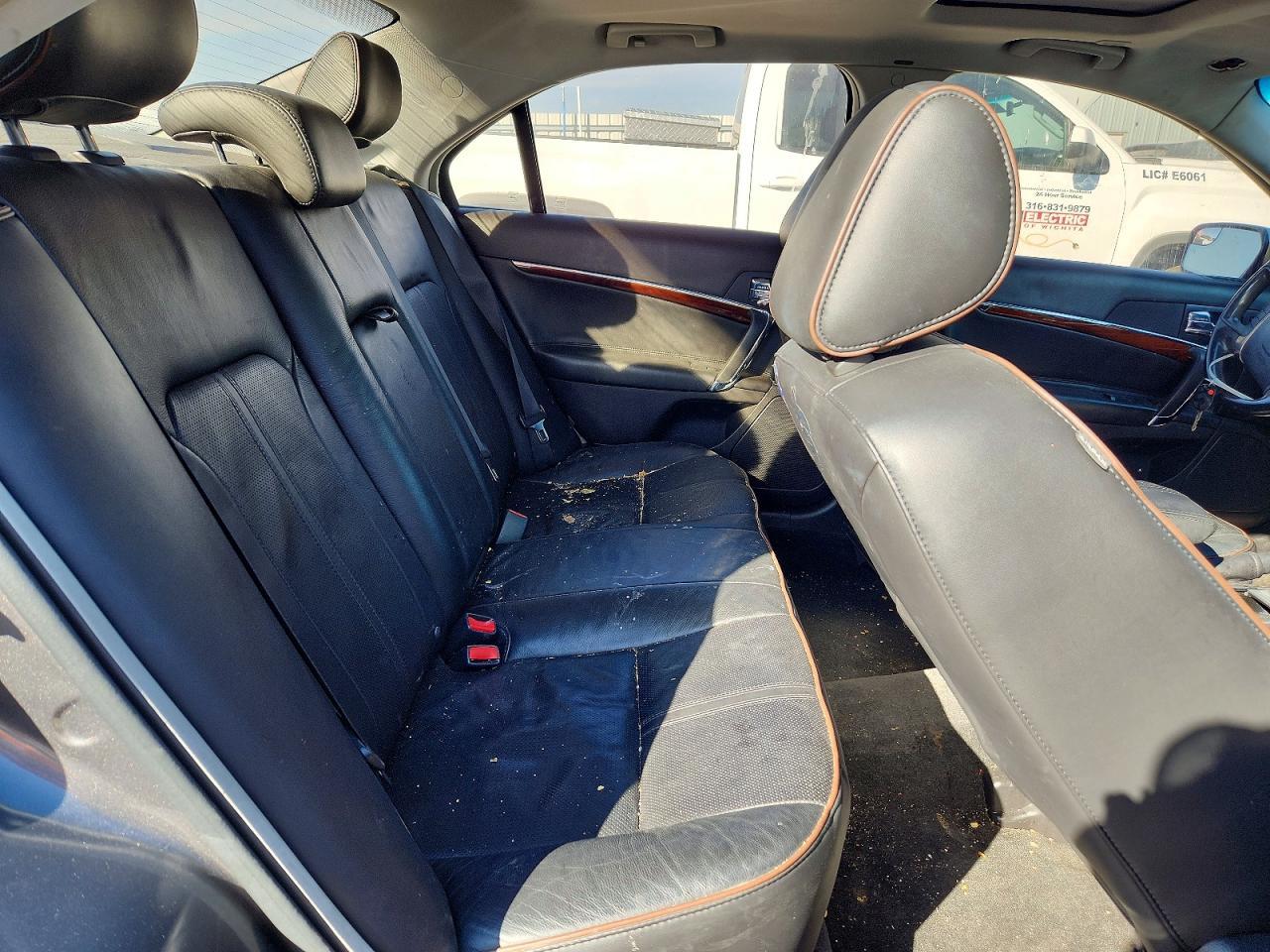 2011 LINCOLN MKZ