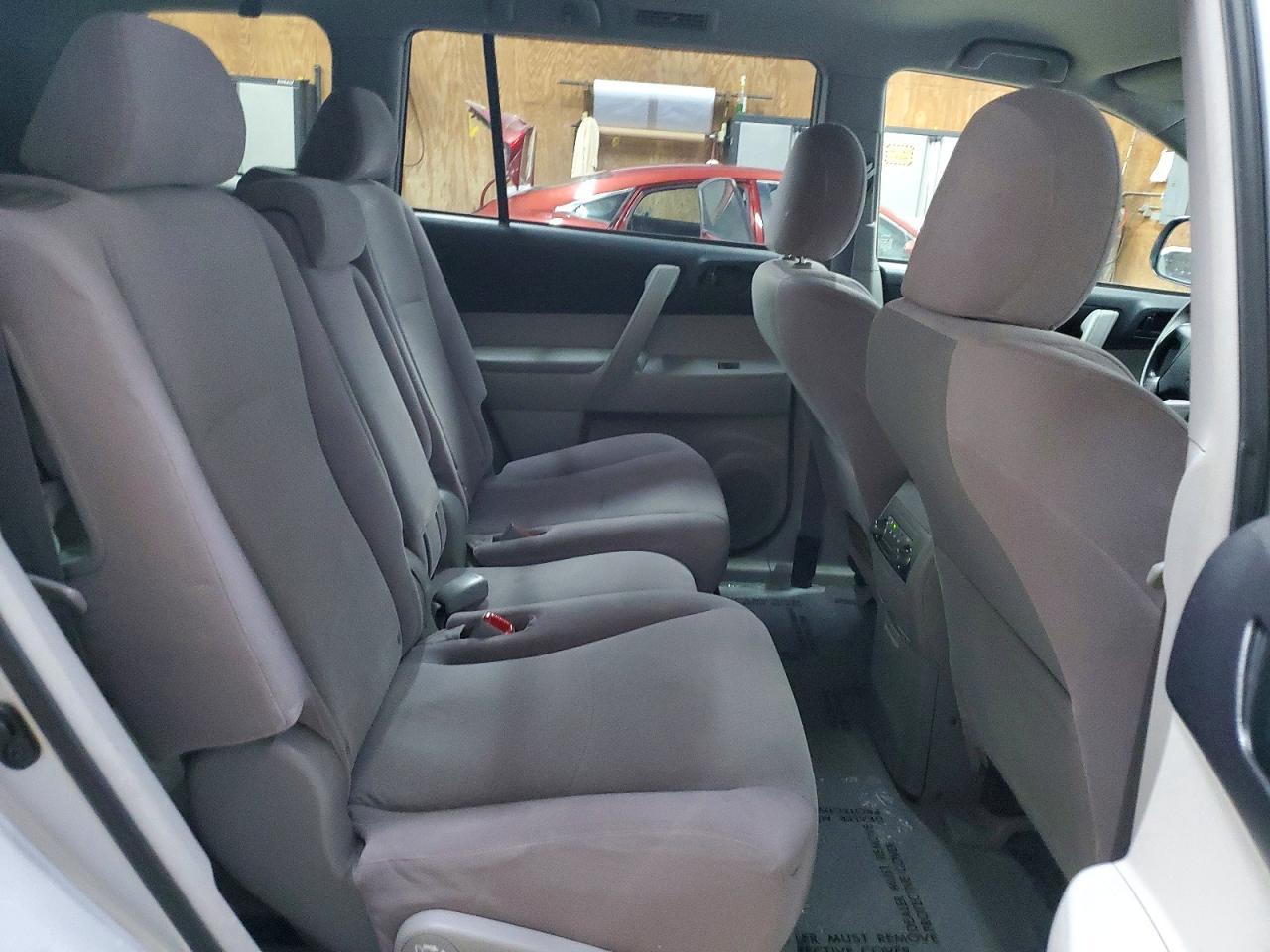 2009 TOYOTA HIGHLANDER