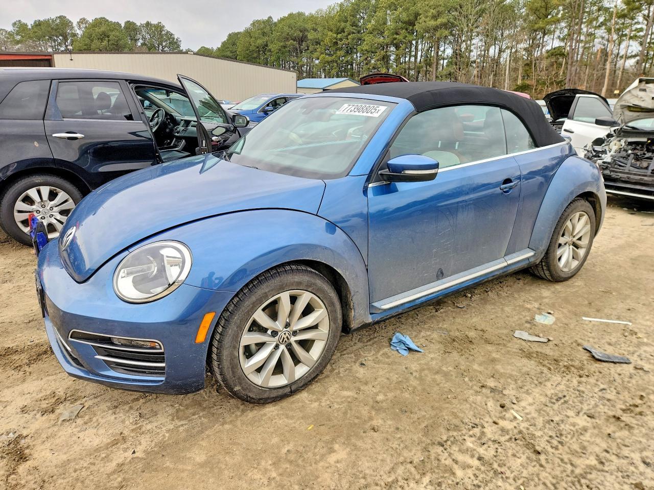 2017 VOLKSWAGEN Beetle
