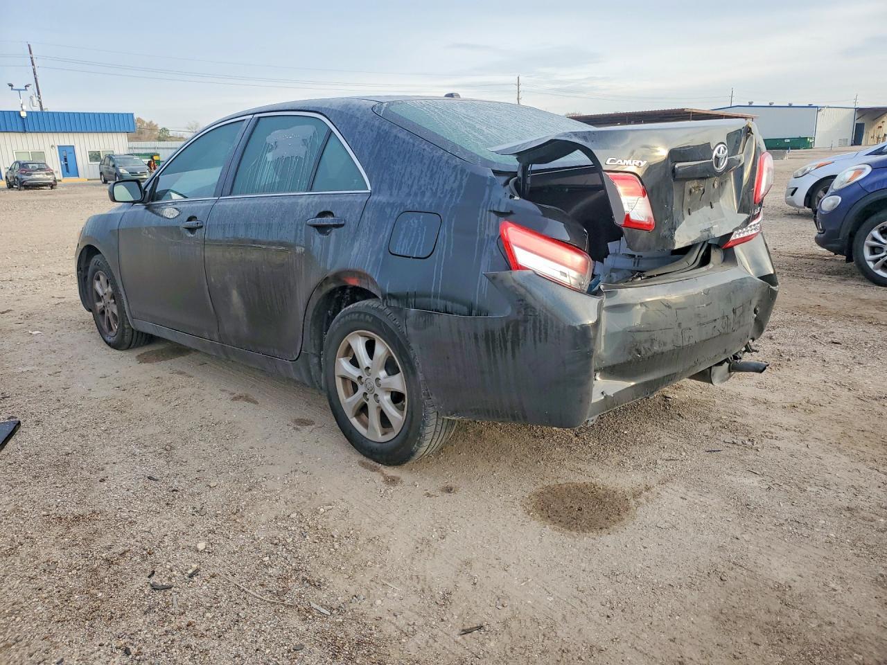 2011 TOYOTA CAMRY