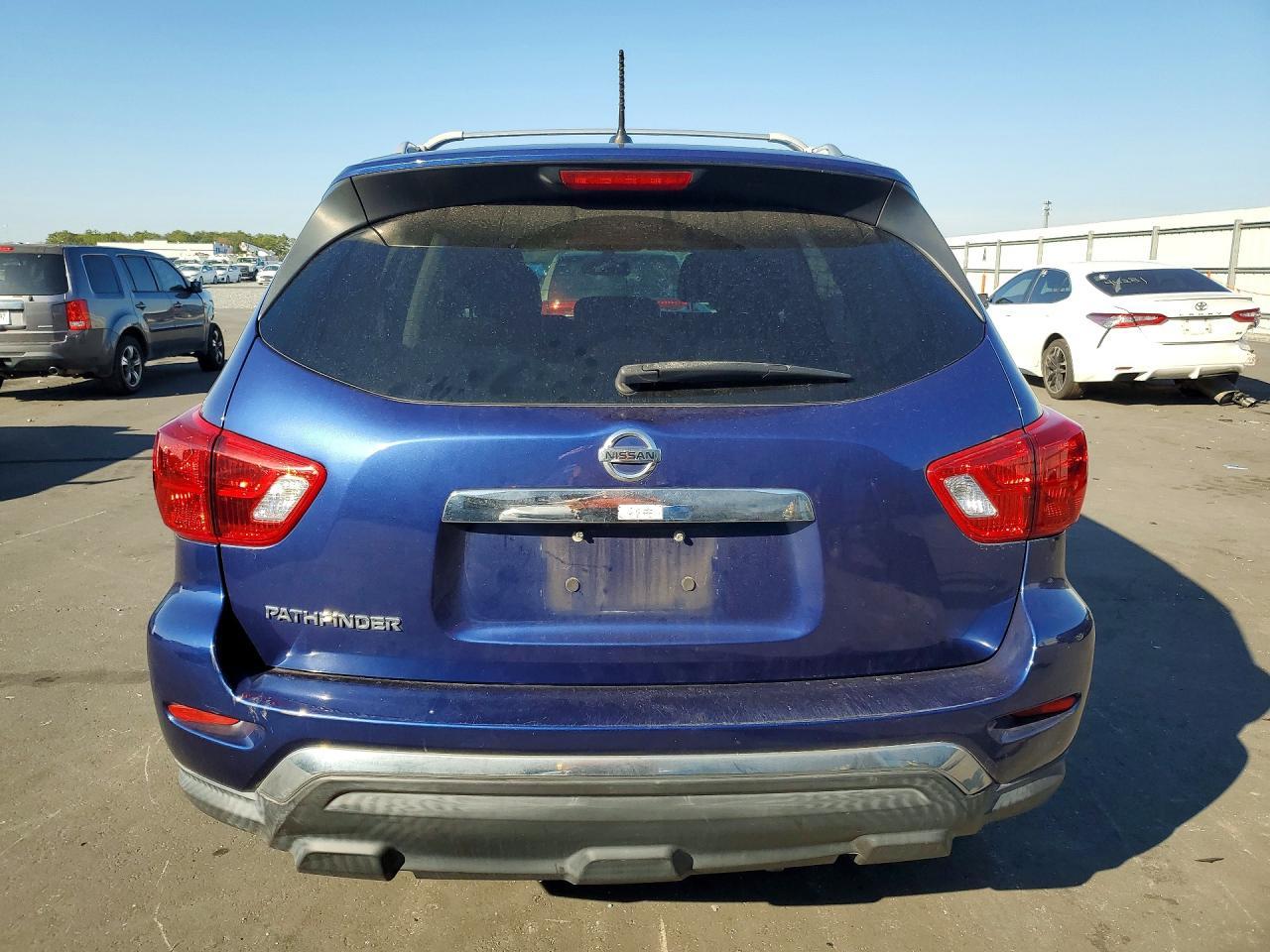 2018 NISSAN PATHFINDER