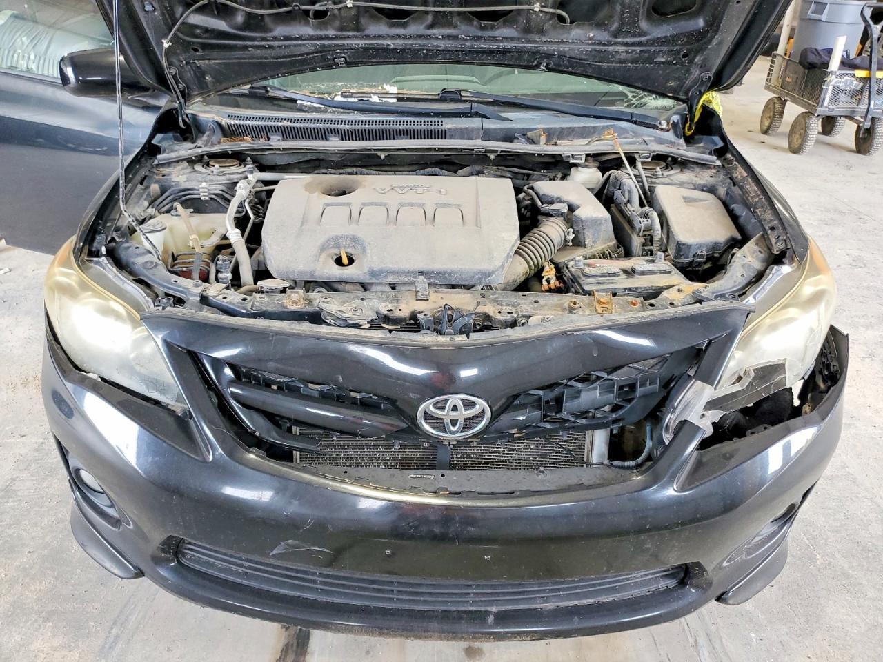 2011 TOYOTA COROLLA