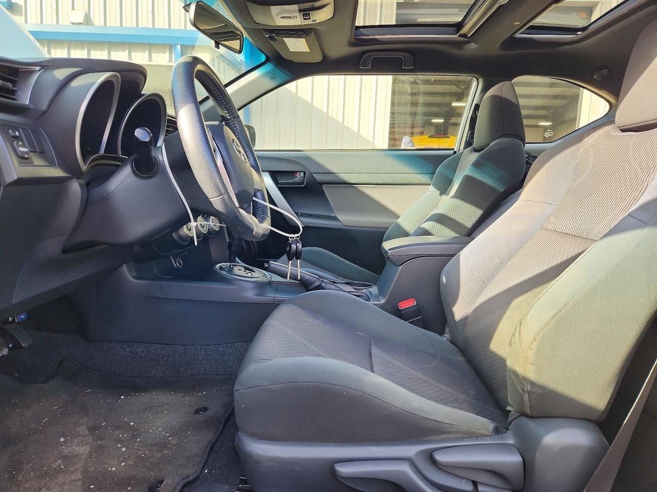2013 TOYOTA SCION