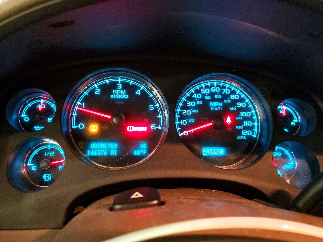 2012 CHEVROLET Suburban