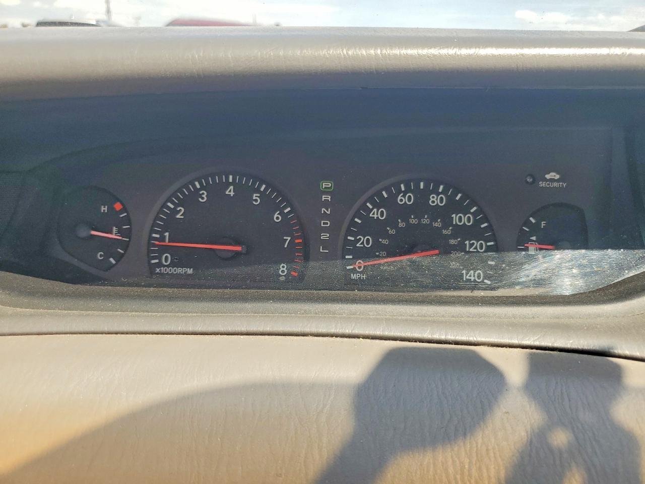 2004 TOYOTA Avalon