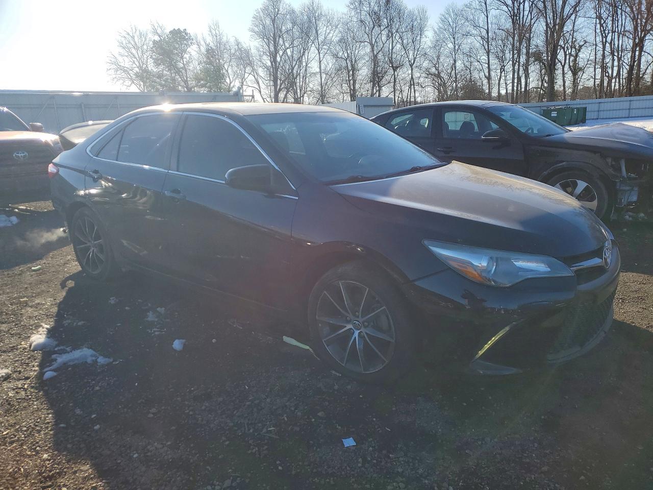 2015 TOYOTA CAMRY