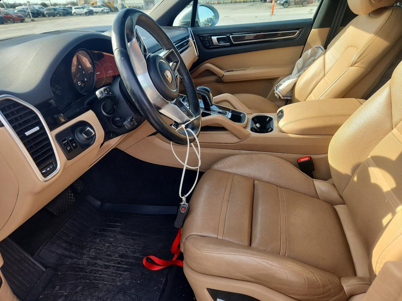 2021 PORSCHE CAYENNE