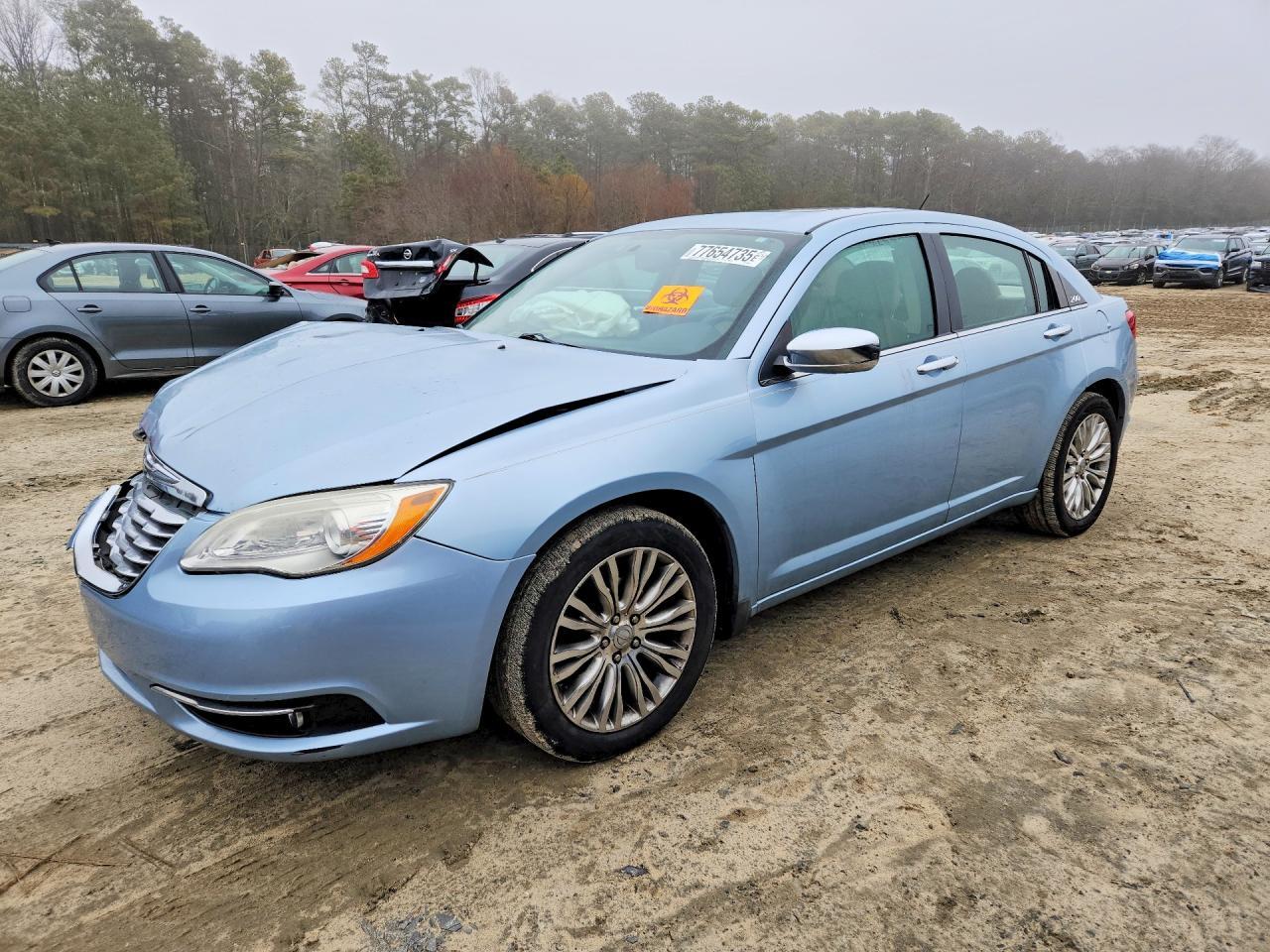 2012 CHRYSLER 200