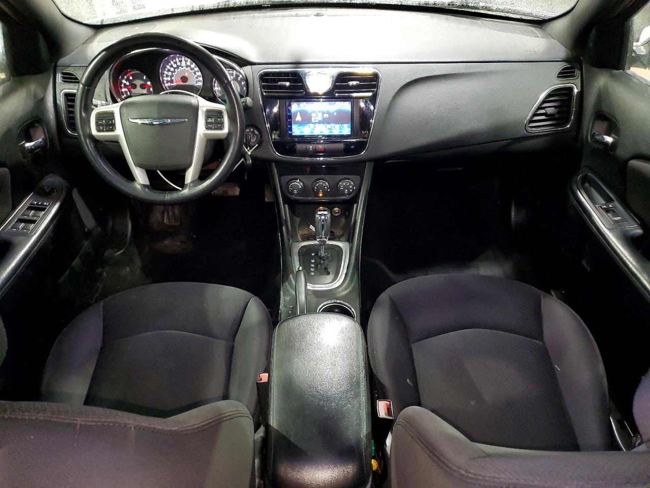 2013 CHRYSLER 200
