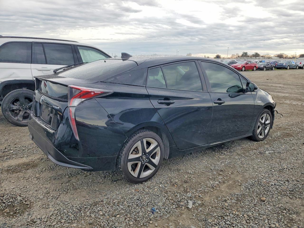 2017 TOYOTA PRIUS