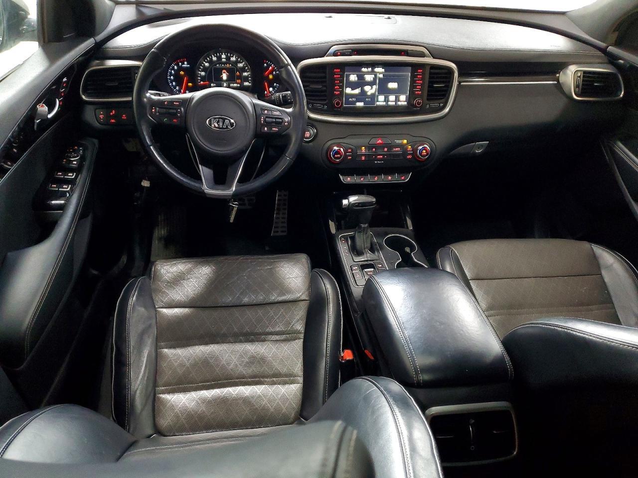 2016 KIA SORENTO