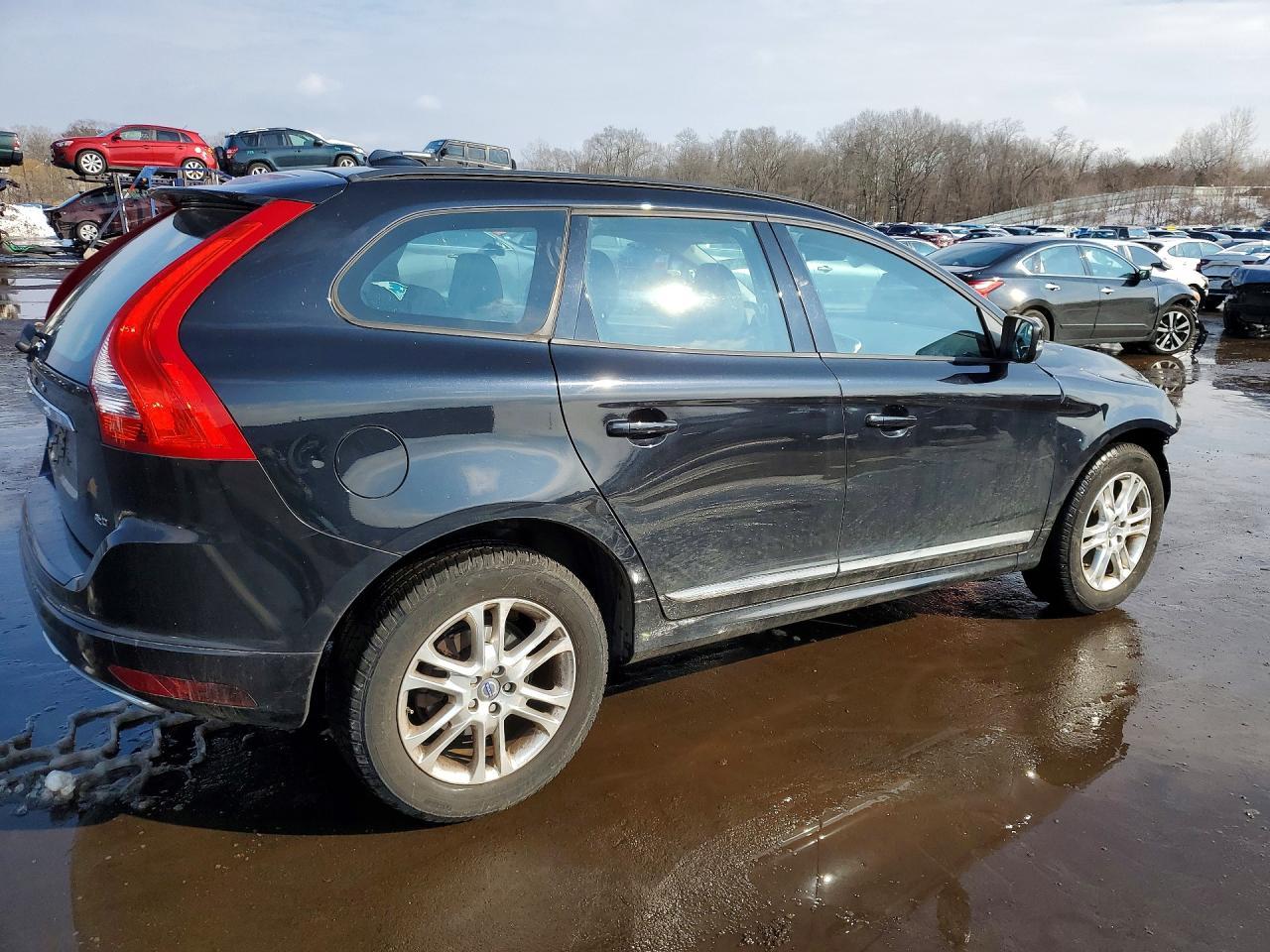 2015 VOLVO XC60