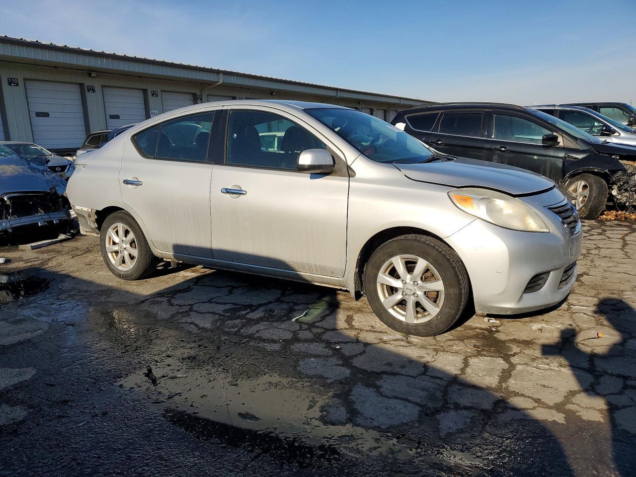 2014 NISSAN VERSA