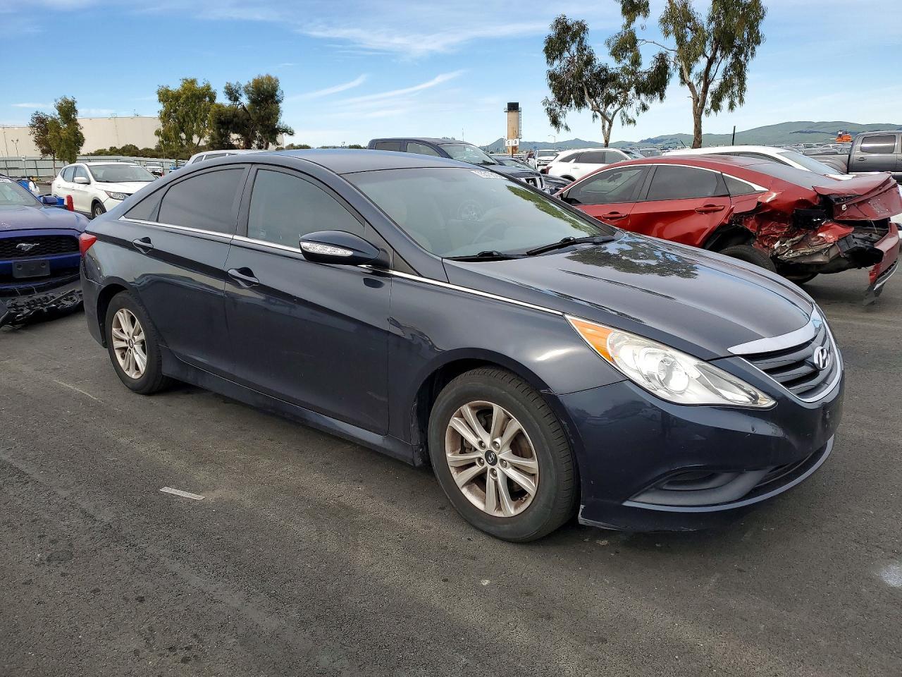 2014 HYUNDAI SONATA