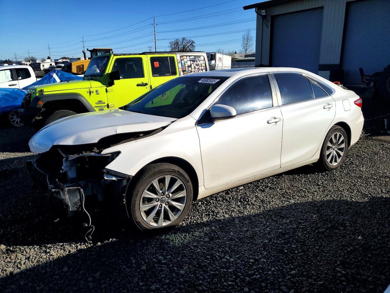 2015 TOYOTA CAMRY