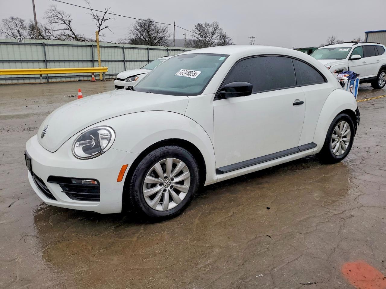 2018 VOLKSWAGEN Beetle