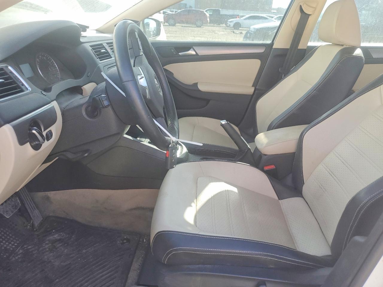 2013 VOLKSWAGEN JETTA