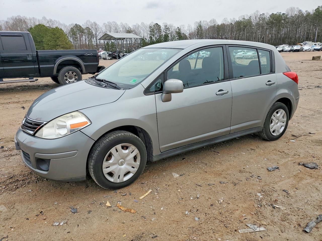 2010 NISSAN VERSA