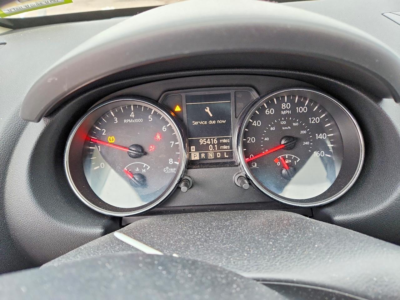 2011 NISSAN ROGUE