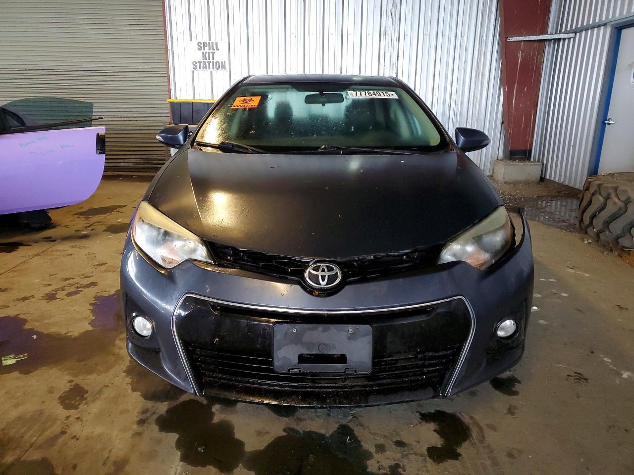 2015 TOYOTA COROLLA