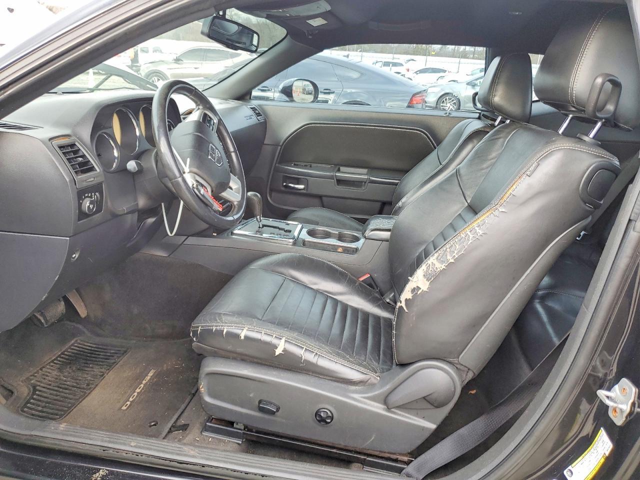 2011 DODGE Challenger