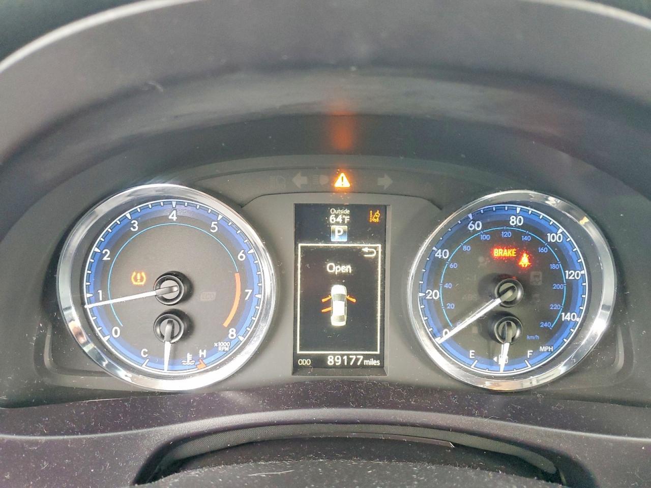 2018 TOYOTA COROLLA