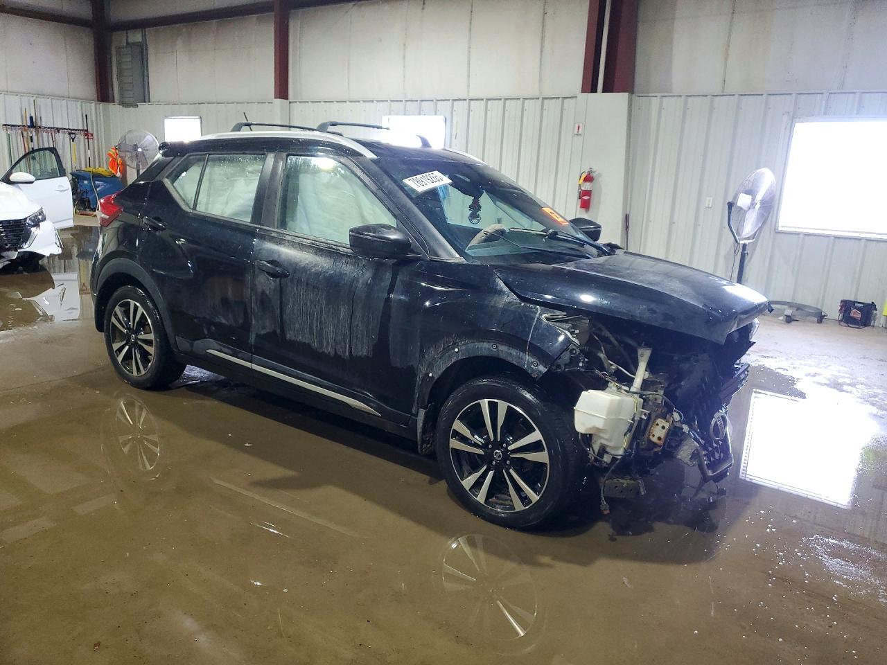 2018 NISSAN KICKS