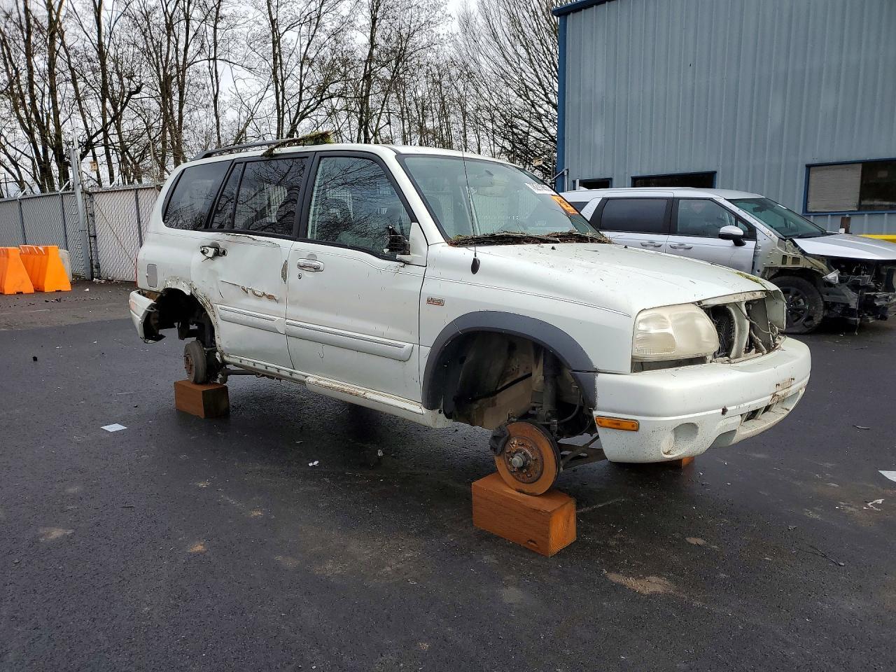 2002 SUZUKI Xl-7