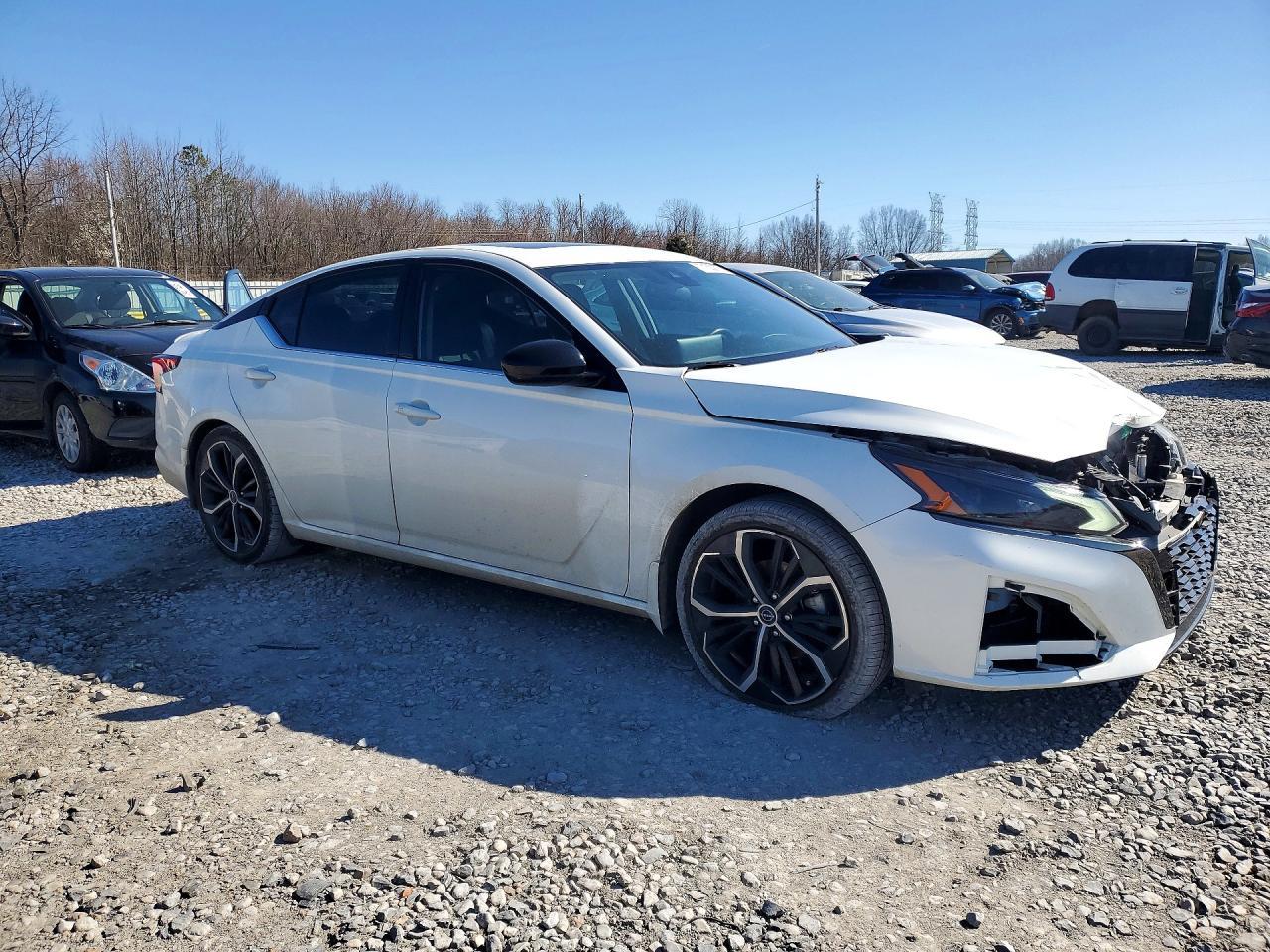 2024 NISSAN ALTIMA