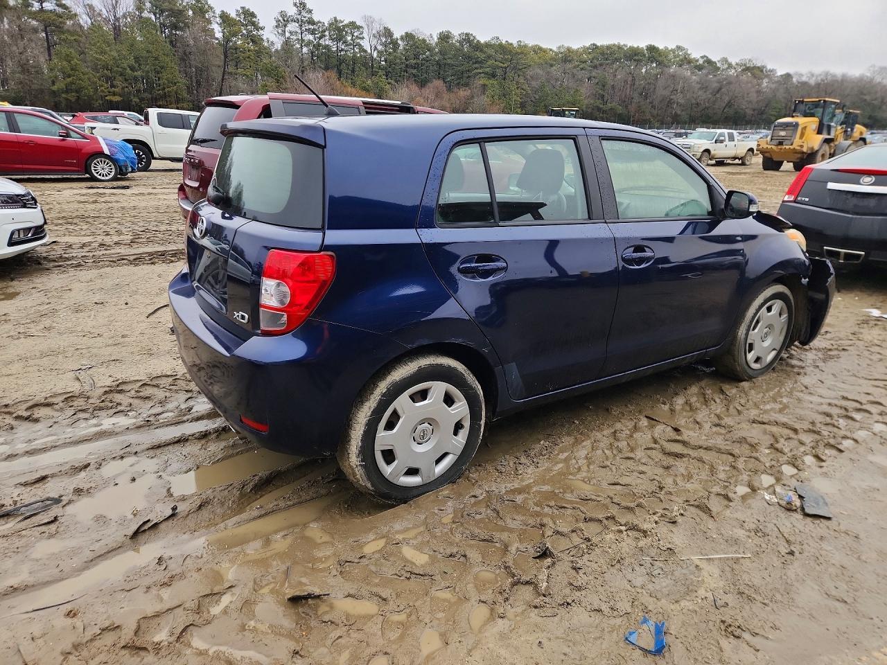 2010 TOYOTA SCION
