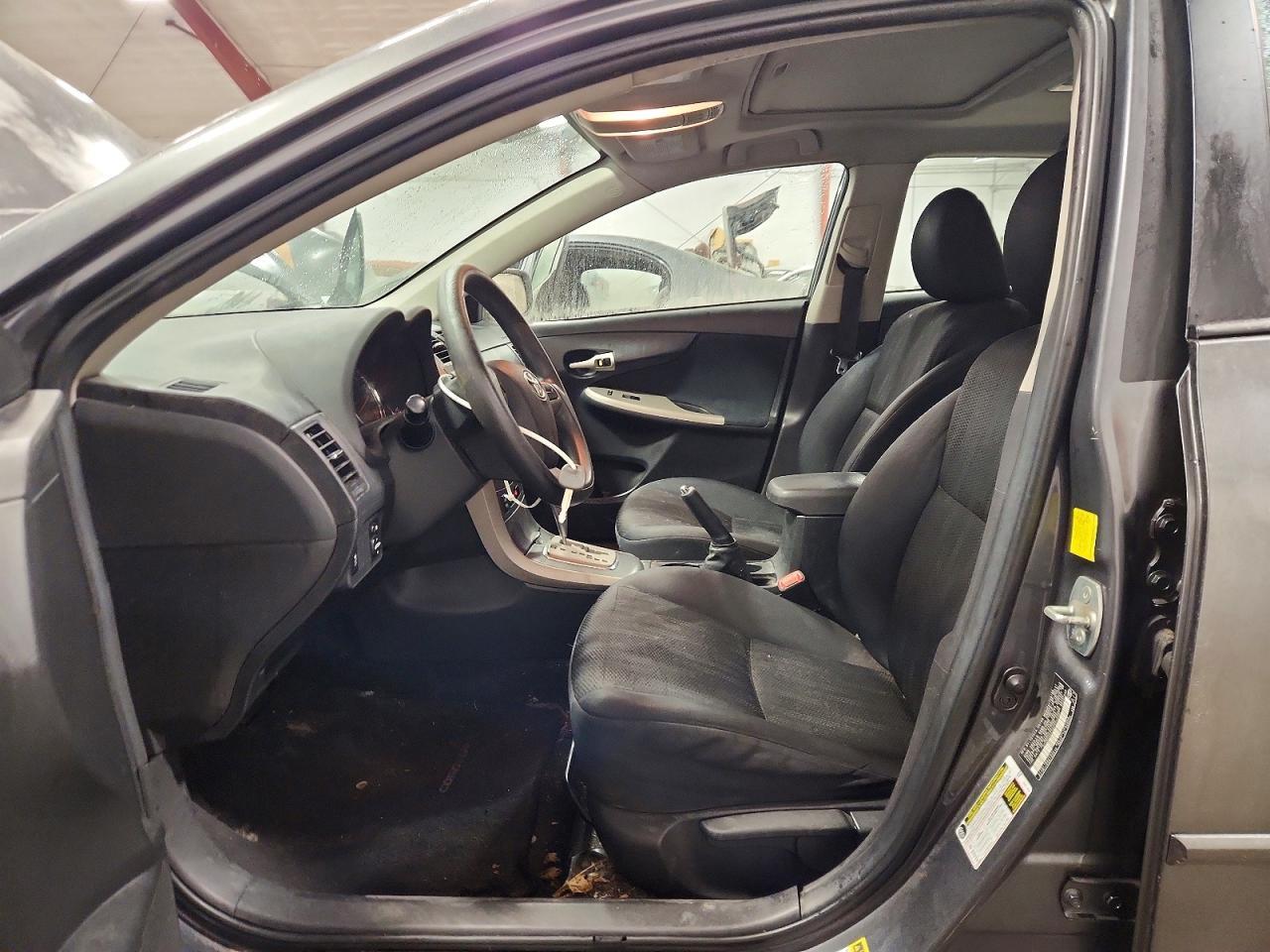 2011 TOYOTA COROLLA