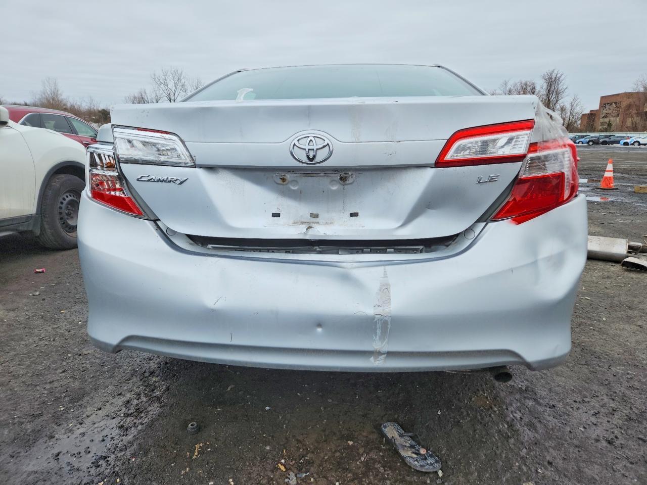 2012 TOYOTA CAMRY