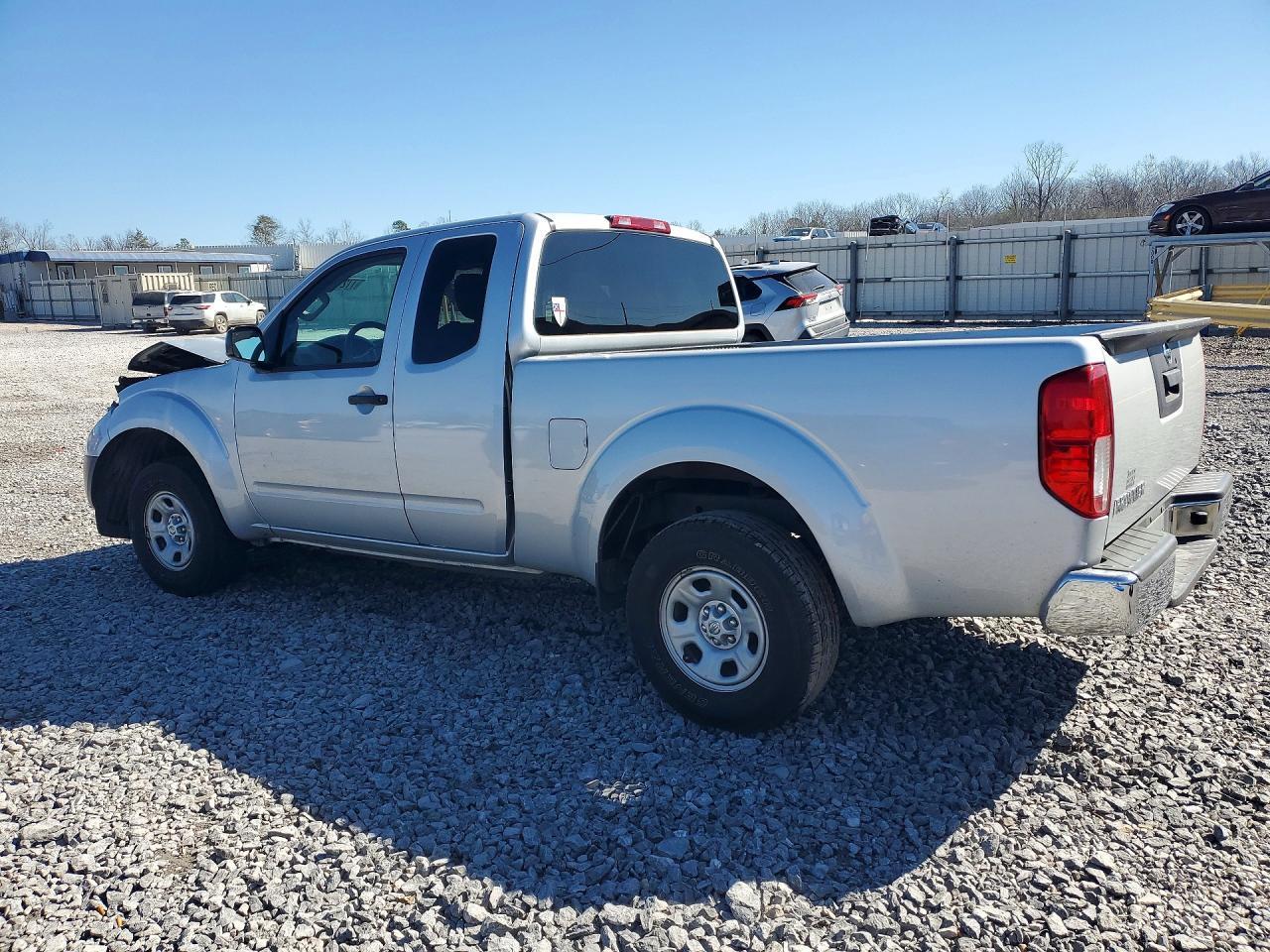 2016 NISSAN Frontier