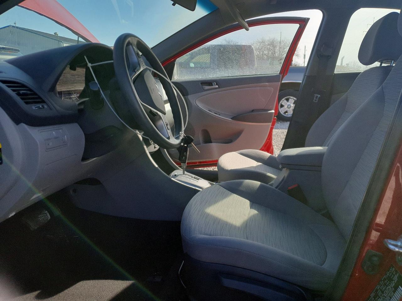 2016 HYUNDAI ACCENT