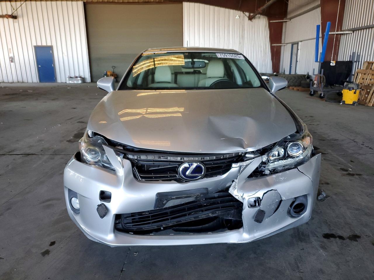 2013 LEXUS CT 200