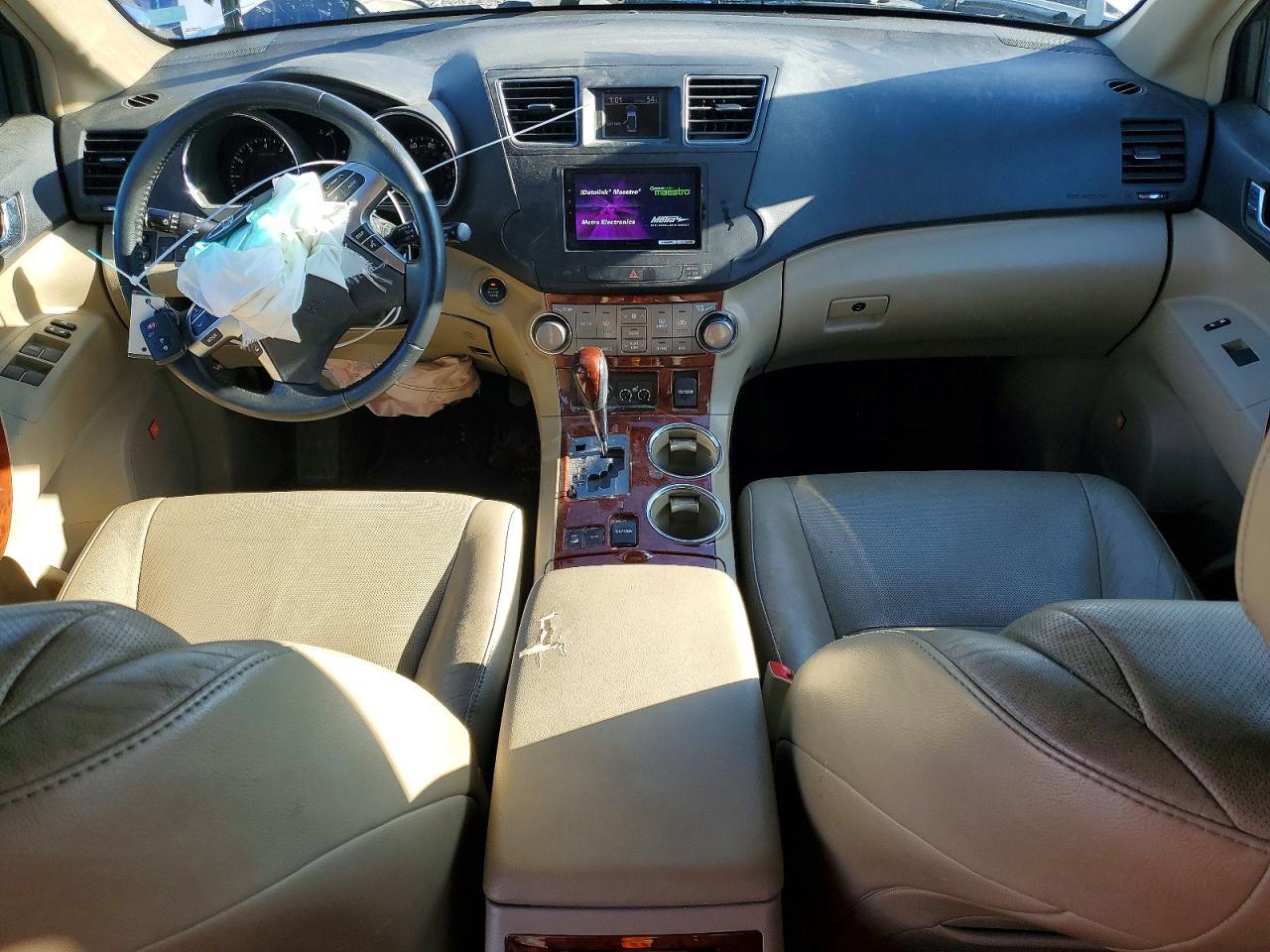 2012 TOYOTA HIGHLANDER