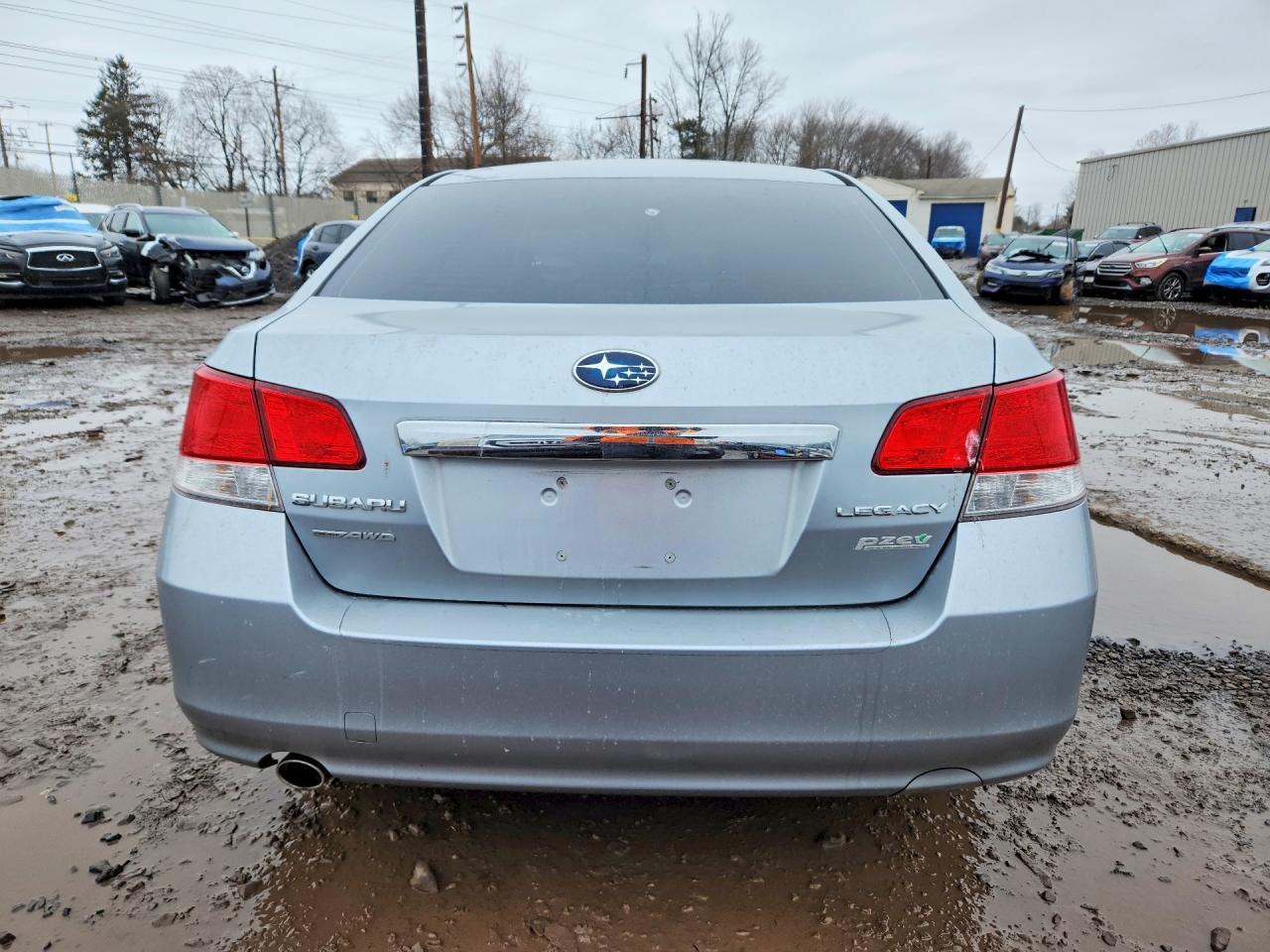 2013 SUBARU Legacy