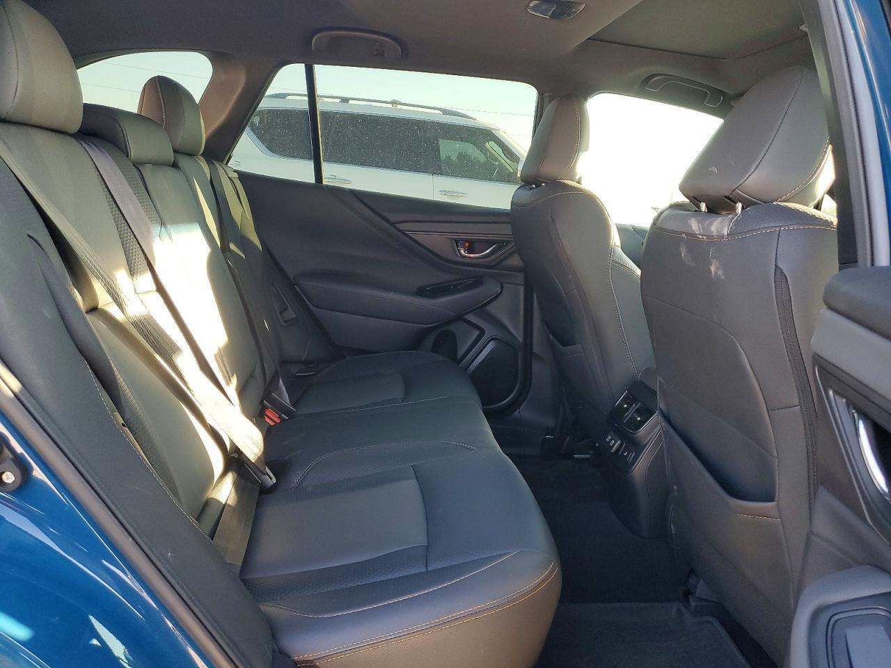 2022 SUBARU Outback
