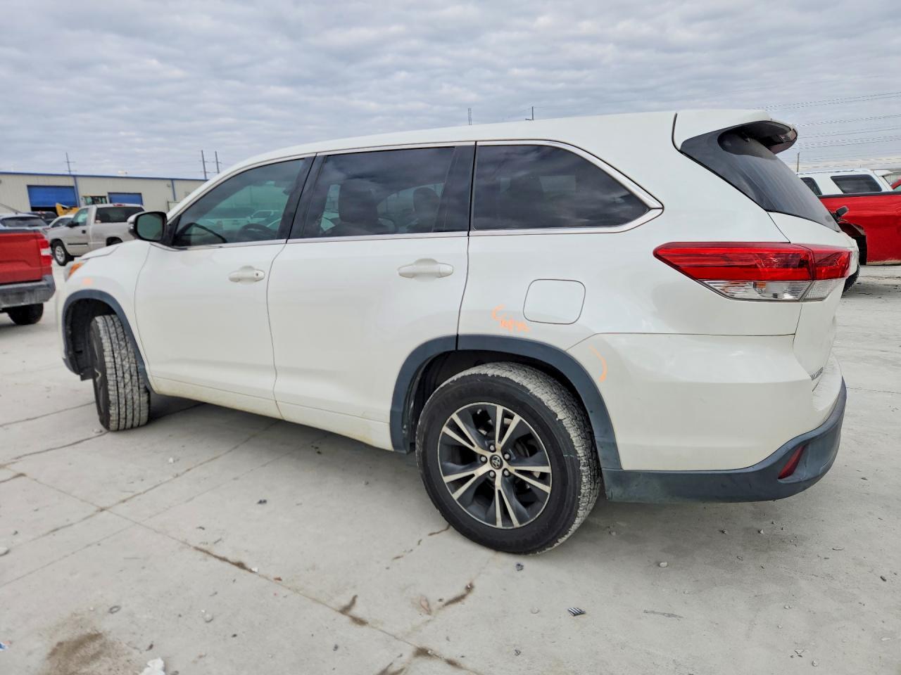 2017 TOYOTA HIGHLANDER