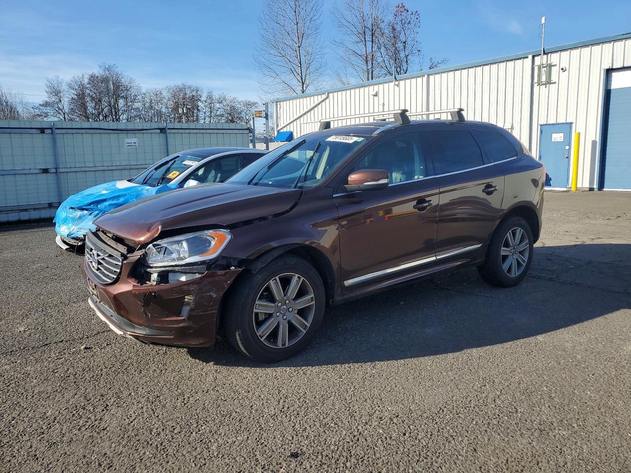 2017 VOLVO XC60